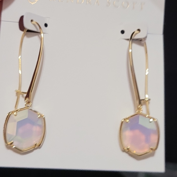 NWT Kendra Scott Earrings Iridescent Opalite in Gold - Picture 11 of 16